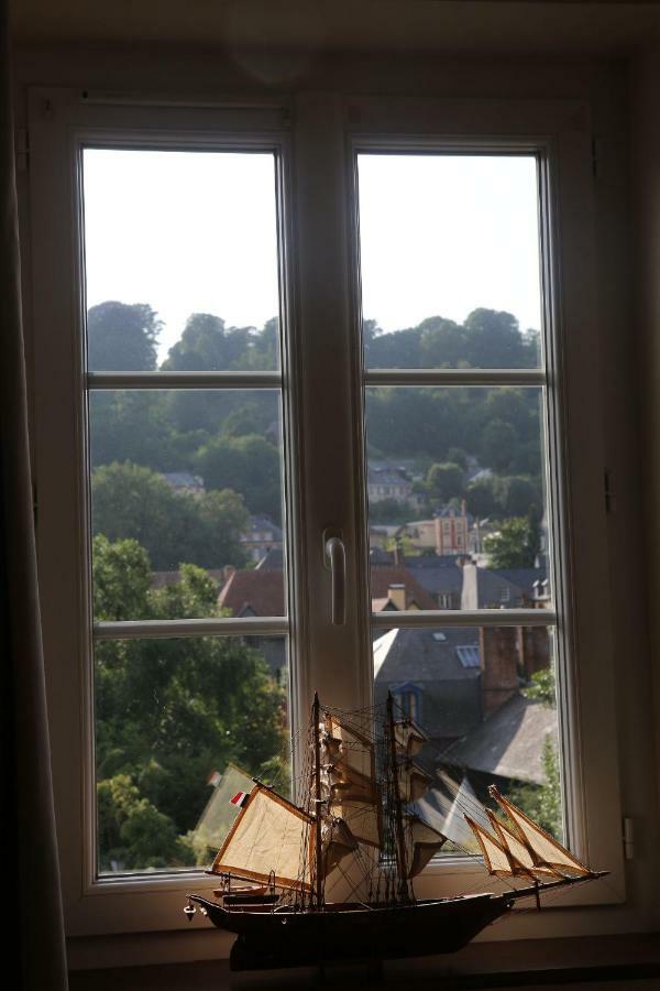 Belle Etape Honfleuraise Apartment Bagian luar foto